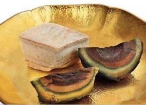 戈壁玛瑙石“皮蛋豆腐”嘉德2017春拍120.7万元成交